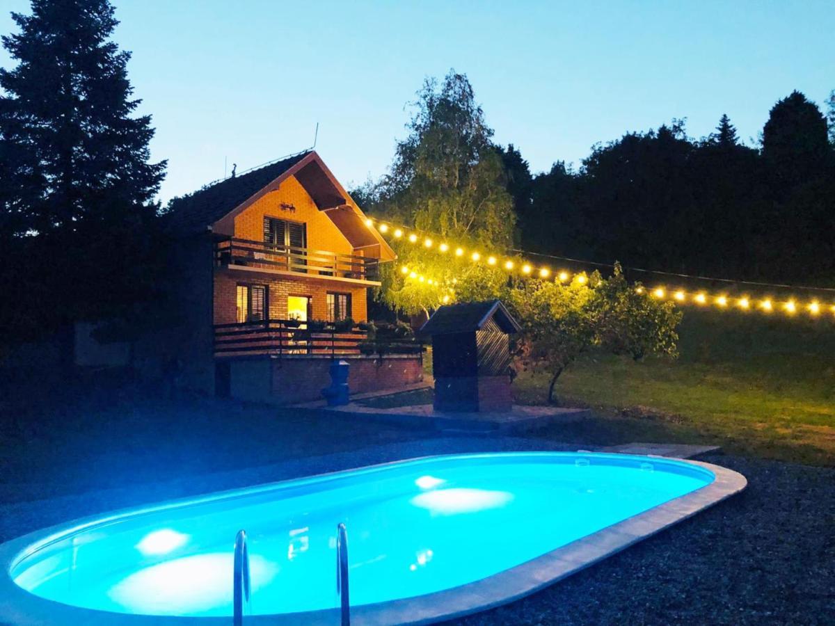 Fruska Pool House Villa Sremska Kamenica ภายนอก รูปภาพ