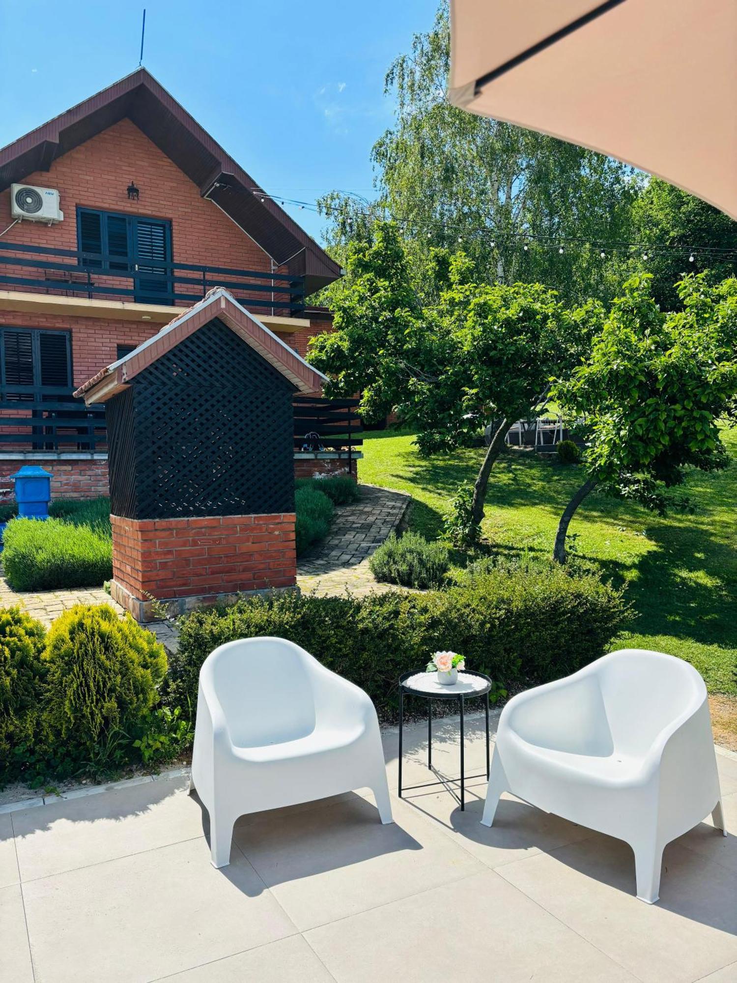 Fruska Pool House Villa Sremska Kamenica ภายนอก รูปภาพ